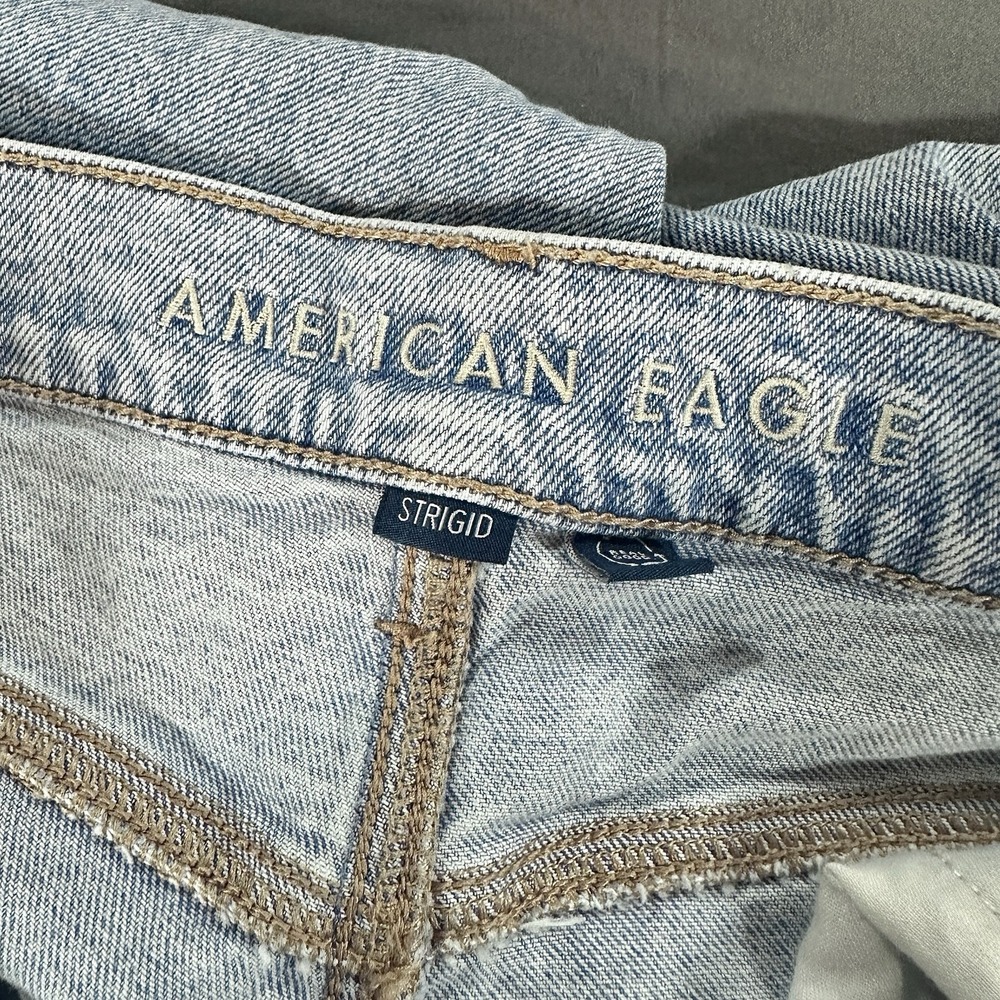 American Eagle Baggy Straight Jeans Women's 4 Mid Rise Distressed Light Wash - Picture 4 of 11